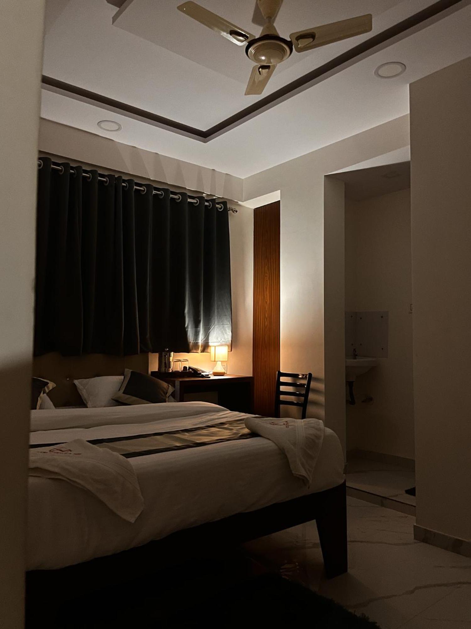 Fortuna Inn Manage By Sn Hospitality Navi Mumbai Exterior foto